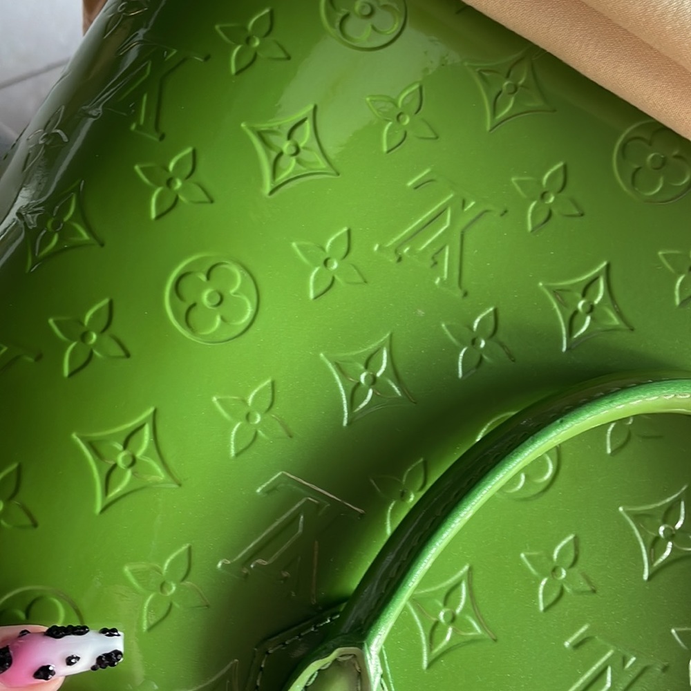 Louis Vuitton Alma Vert Tonic - Picture 12 of 16